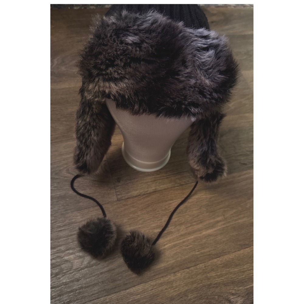 Parkhurst Trapper Hat Knit Faux Fur Pom Pom Black Cable Knit Fleece Lined One Sz